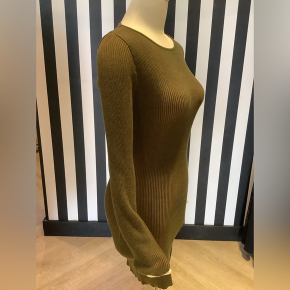 Bodycon Mini Dress w/Open Back - Picture 2 of 3